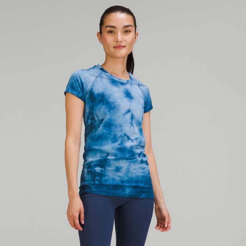 Lululemon Swiftly Tech Short Sleeve Shirt 2.0
Marble Dye Commander